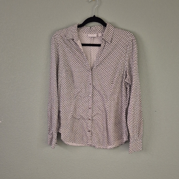 New York & Company Printed Fitted Button Down Shirt with Notched Collar - Picture 1 of 3